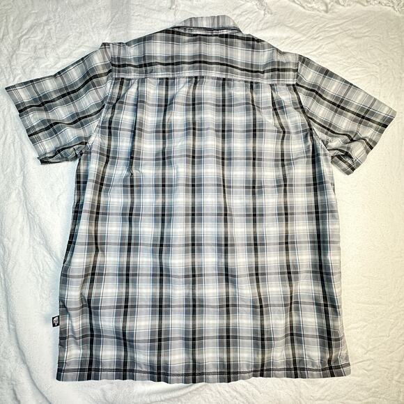 The North Face‎ Shirt Mens Large Gray Plaid Short Sleeve Button Up Casual Adult - Picture 3 of 9